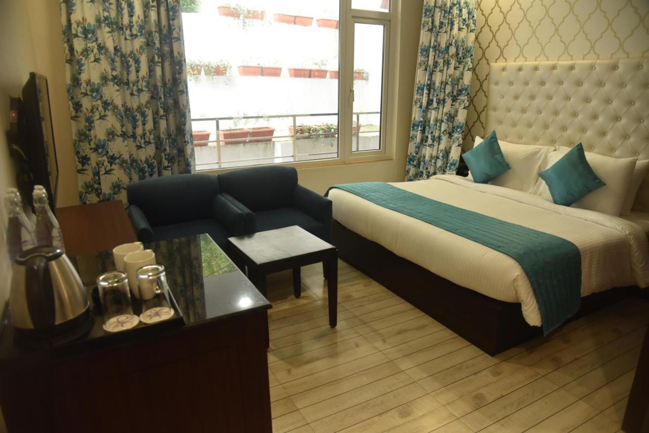 The Orchid Shimla Hotel Bagian luar foto